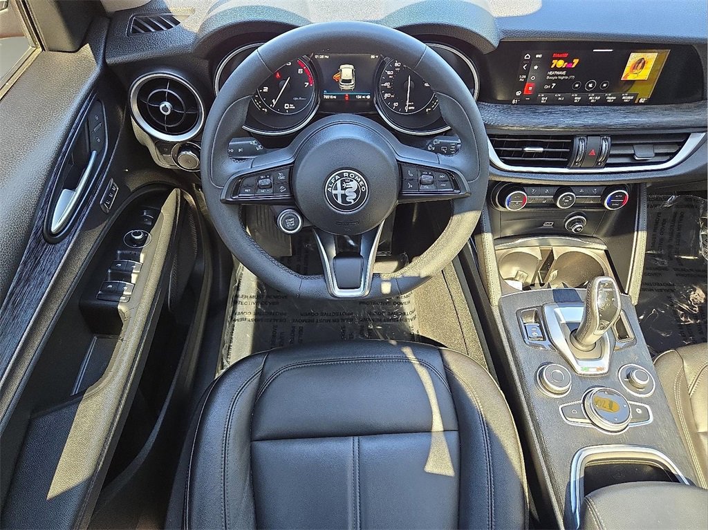 Used 2021 Alfa Romeo Stelvio Sprint w/ Sun & Sound Package image 13
