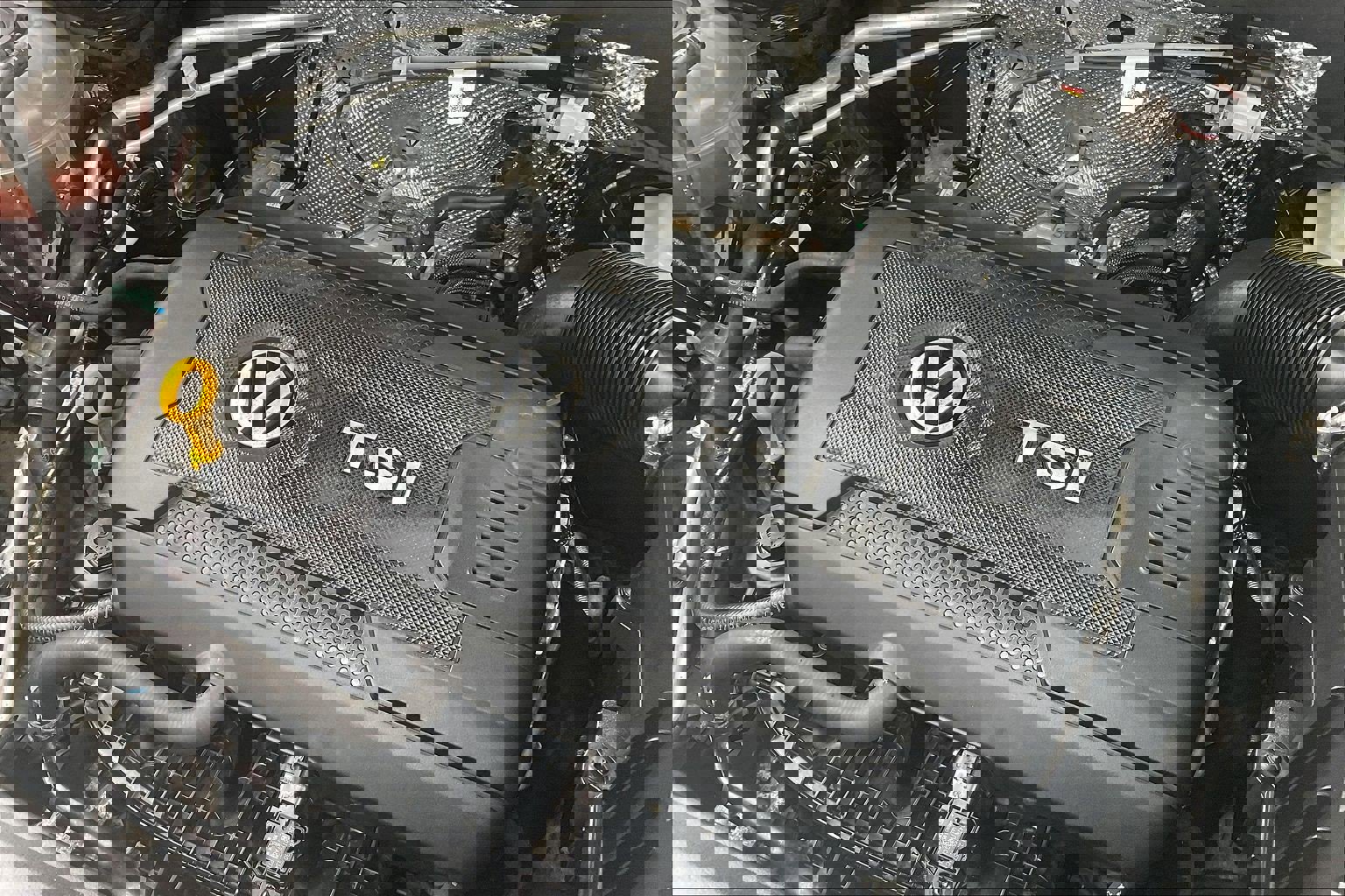 Used 2022 Volkswagen Atlas Cross Sport SE image 35