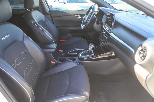 Certified 2021 Kia Forte GT-Line image 17