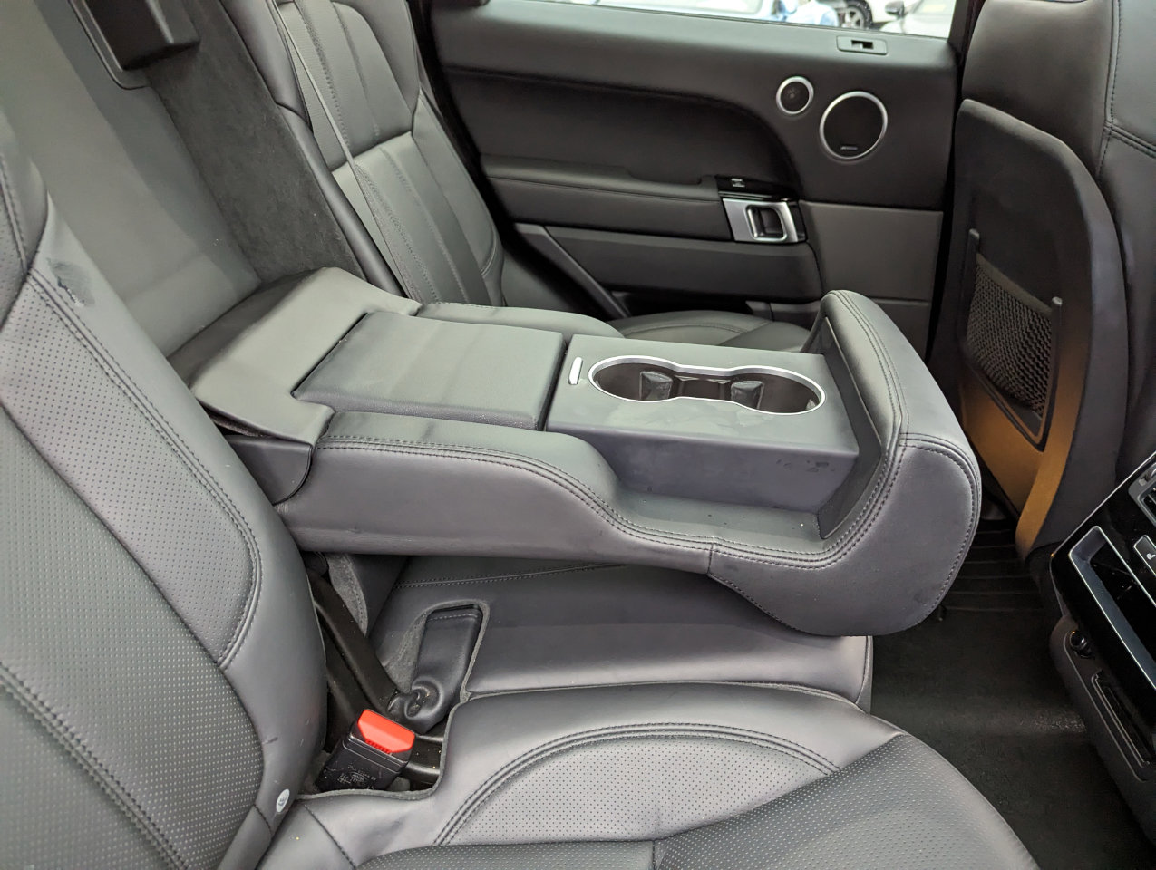 Used 2017 Land Rover Range Rover Sport Supercharged image 36