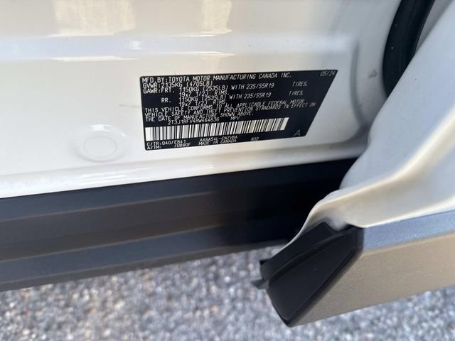 Used 2024 Toyota RAV4 Adventure image 22