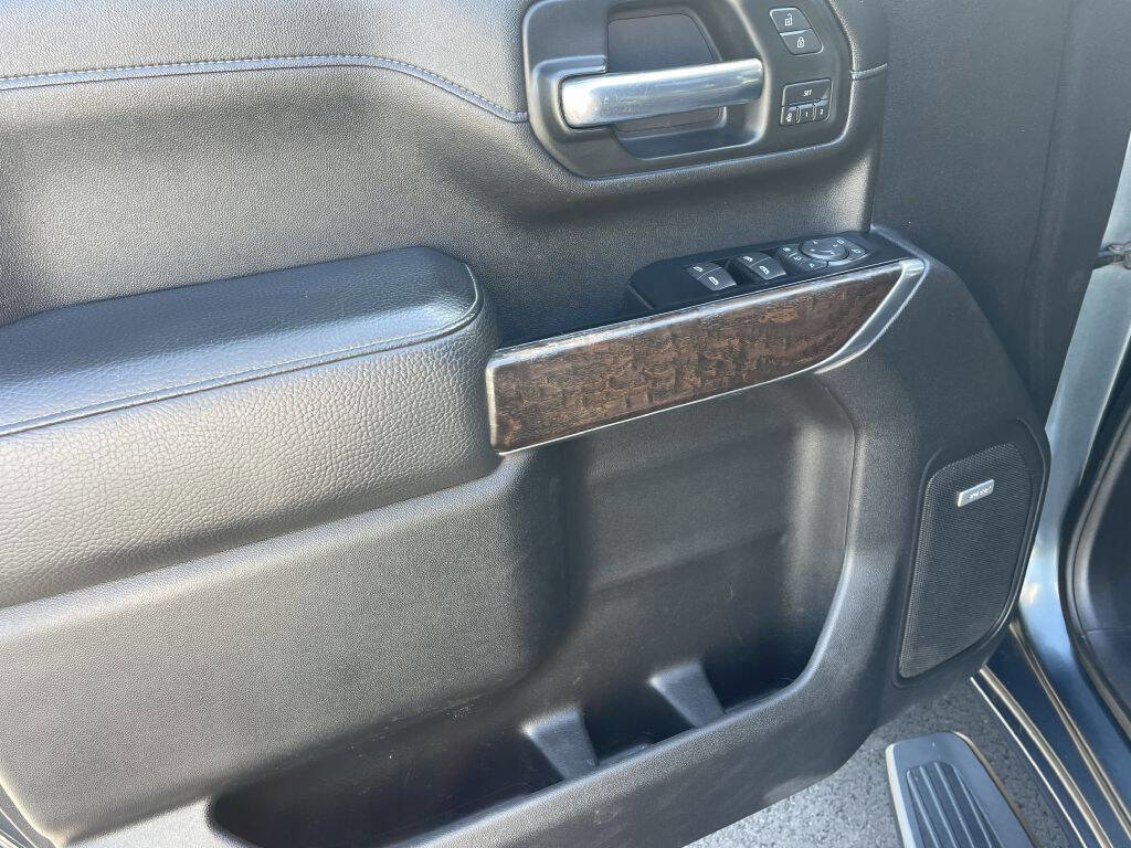 Used 2020 GMC Sierra 2500 Denali w/ Denali Ultimate Package image 18