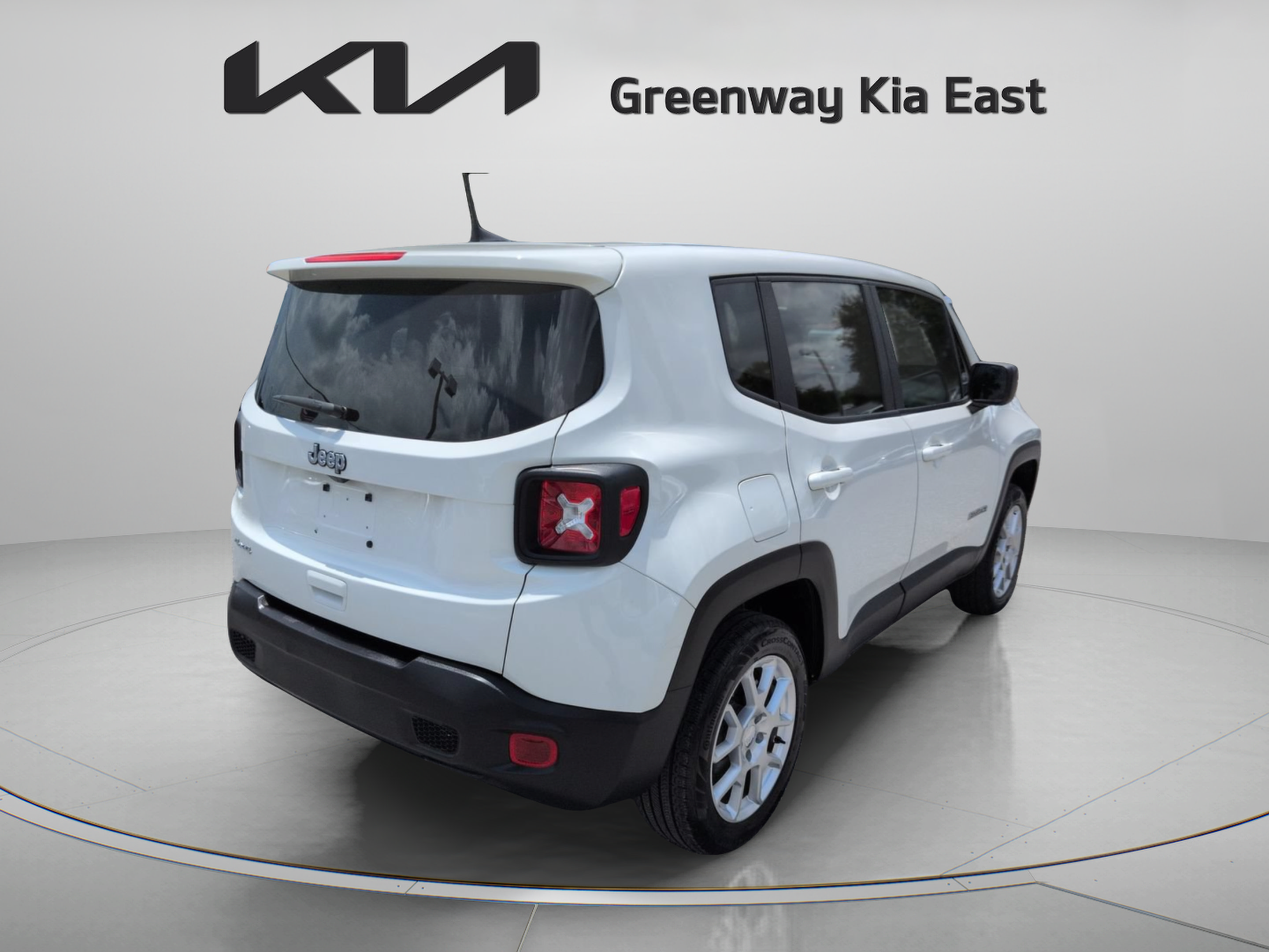 Used 2023 Jeep Renegade Latitude AWD/4WD image 6