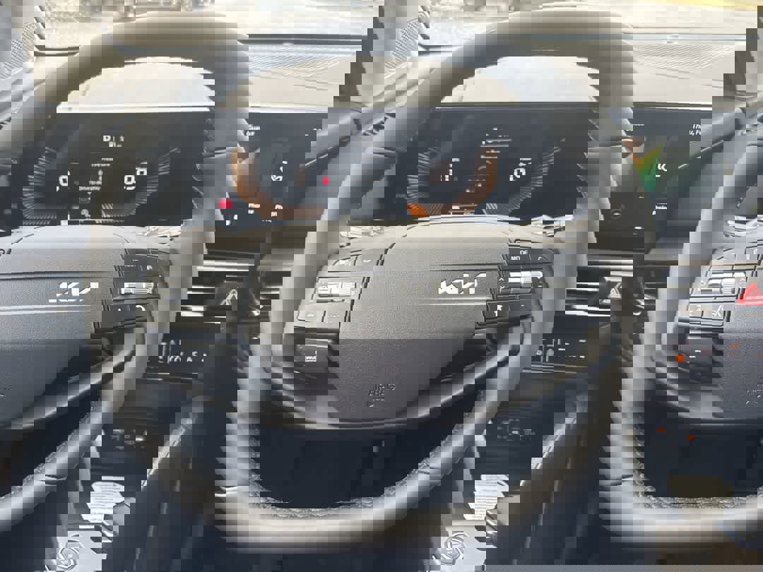 New 2026 Kia Sportage EX image 14