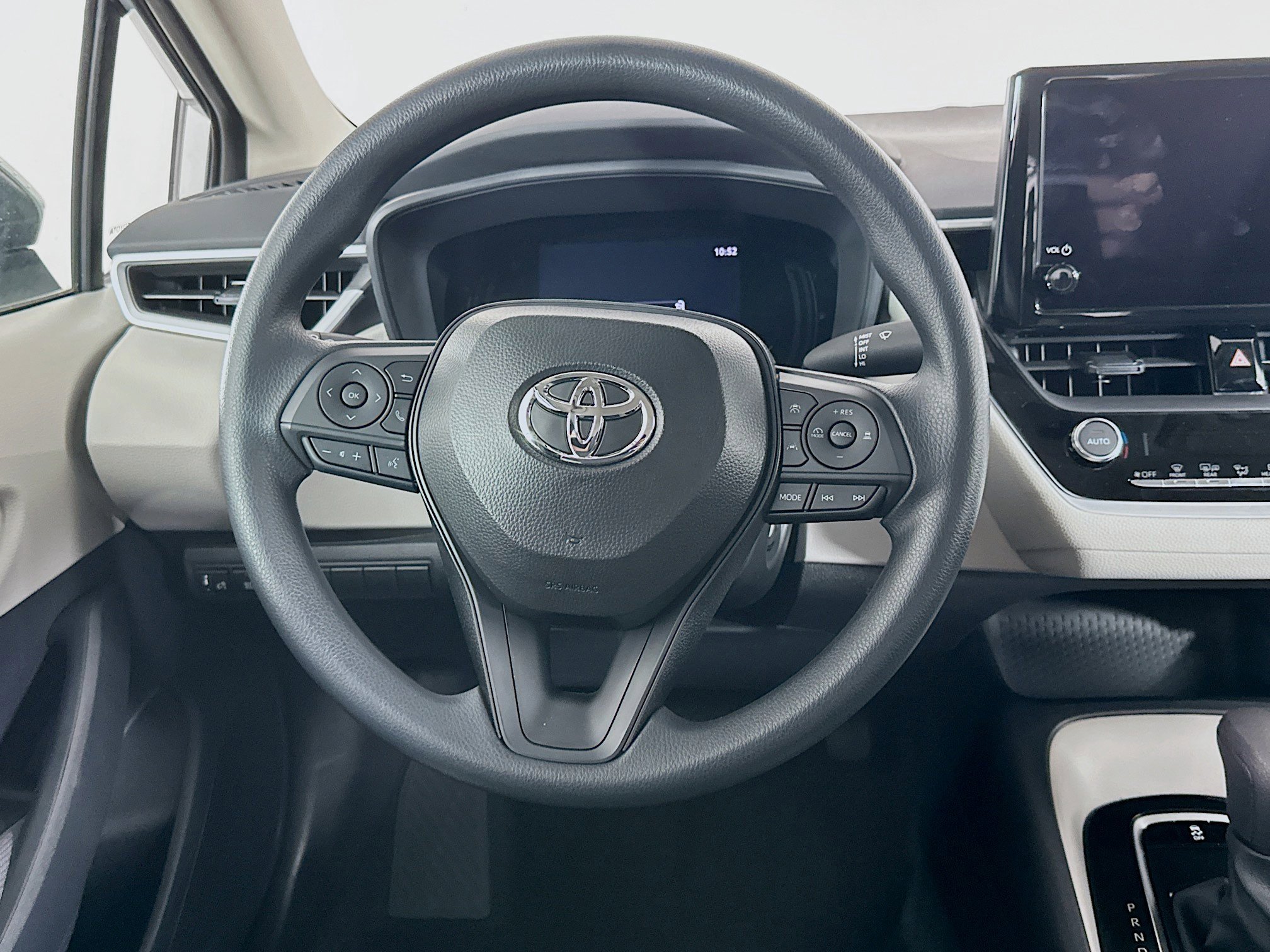 Used 2026 Toyota Corolla LE FWD image 18