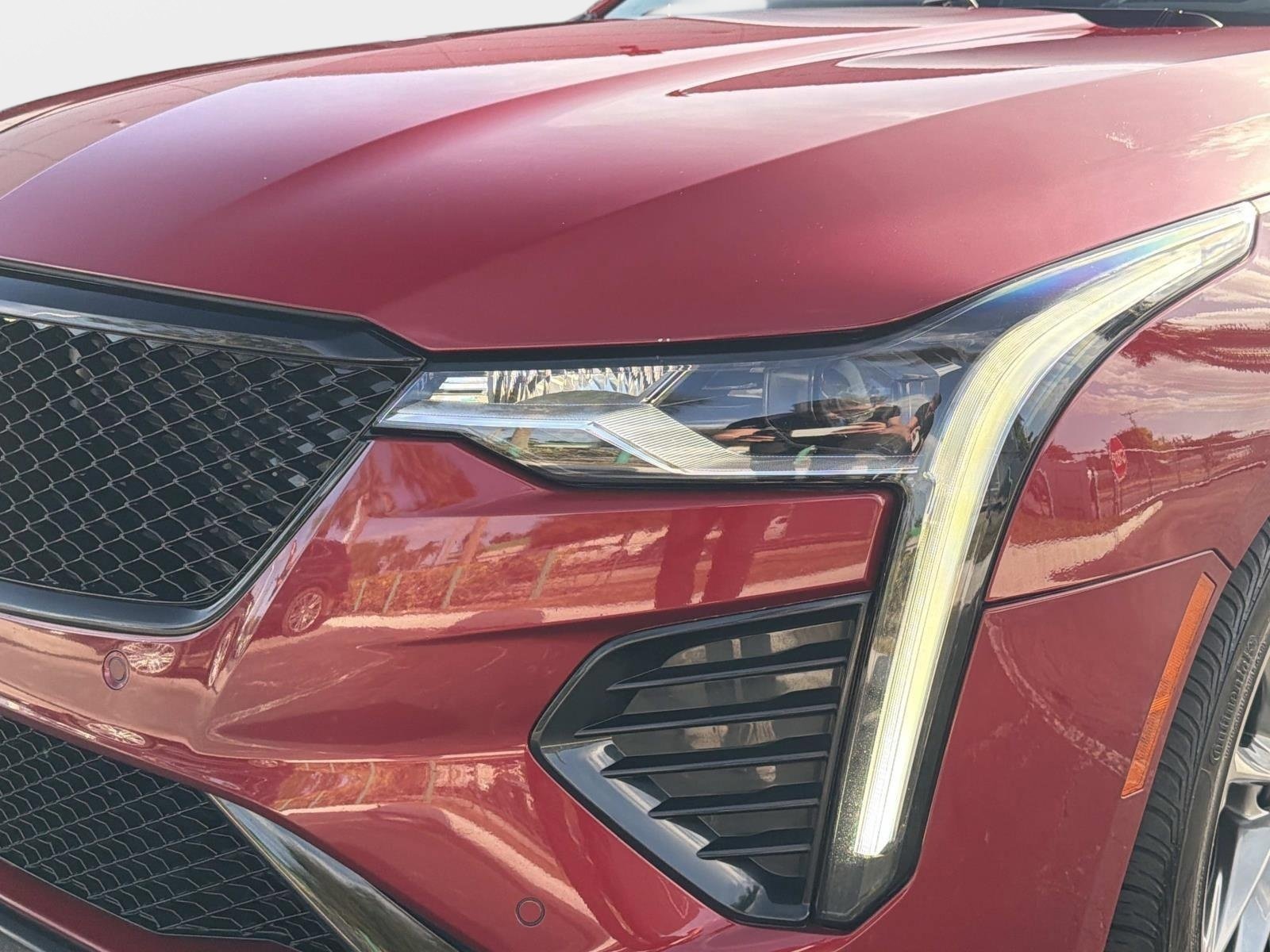 Used 2022 Cadillac CT4 V w/ Technology Package image 11