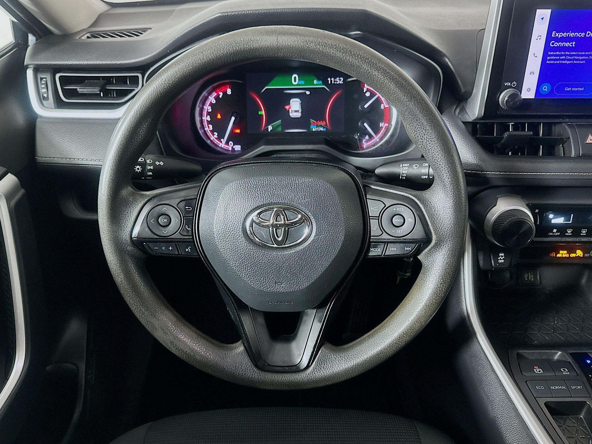 Used 2023 Toyota RAV4 LE FWD image 17