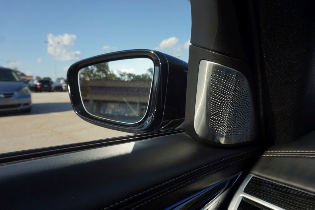 Used 2017 BMW 750i RWD image 39