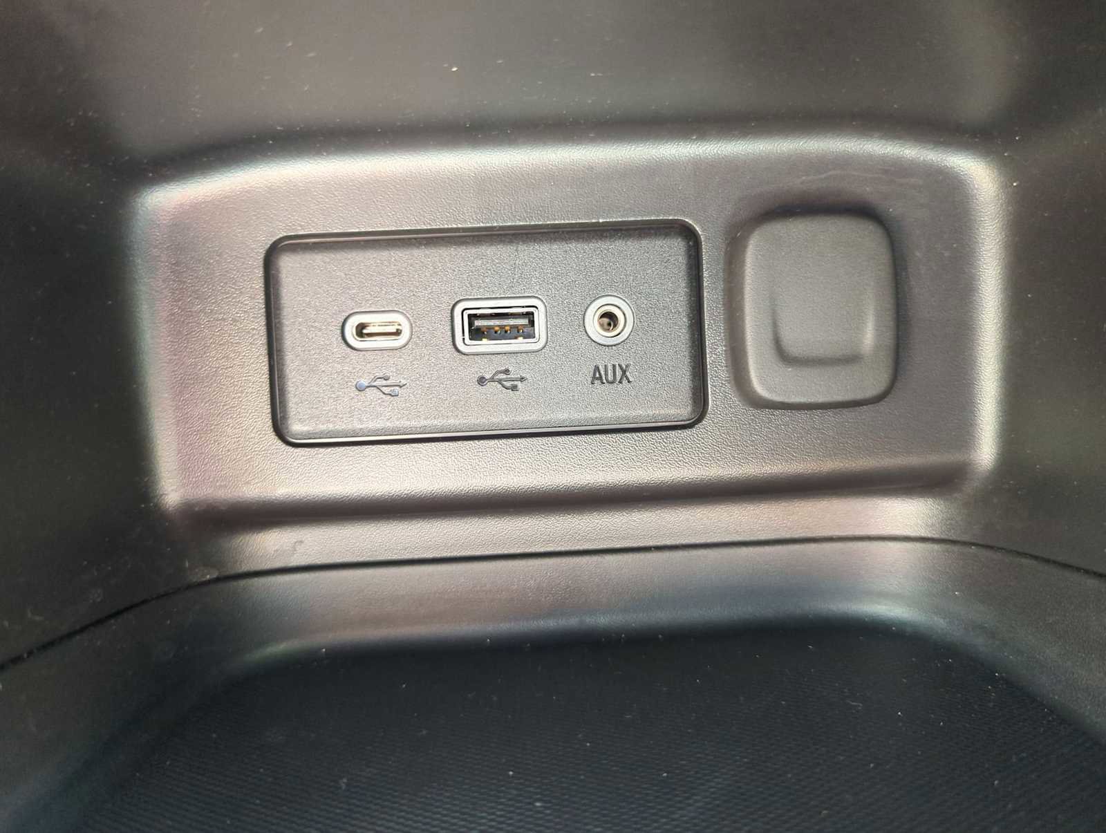 Used 2022 Chevrolet Equinox LT image 31