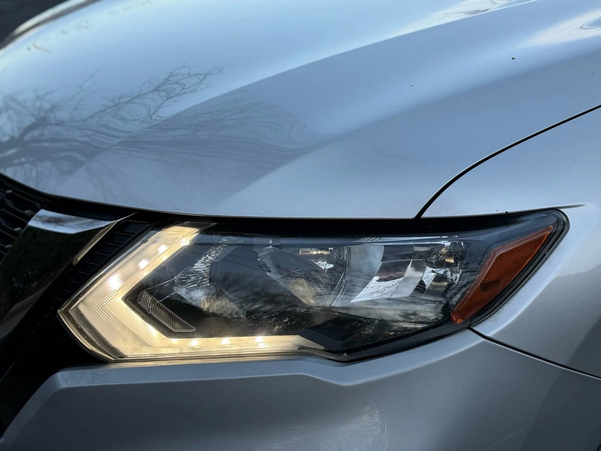 Used 2017 Nissan Rogue SV w/ SV Premium Package image 21