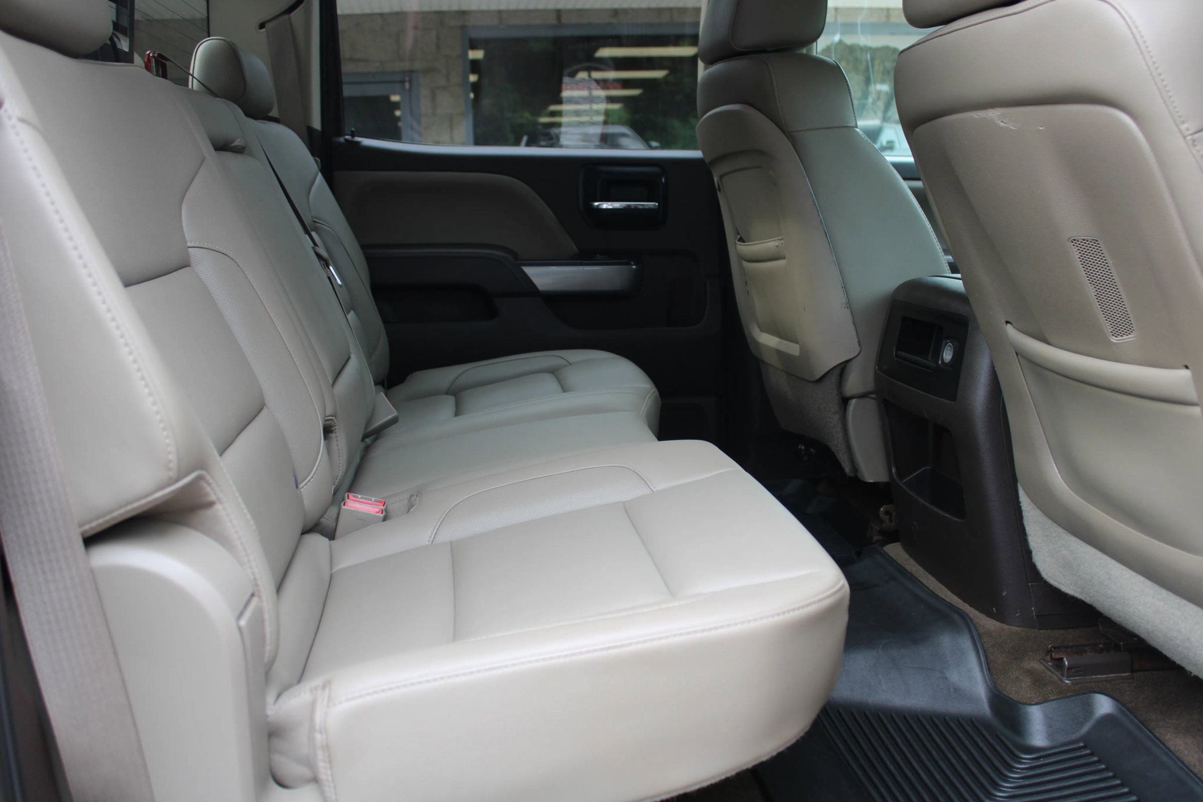 Used 2015 Chevrolet Silverado 3500 LTZ w/ Duramax Plus Package image 17