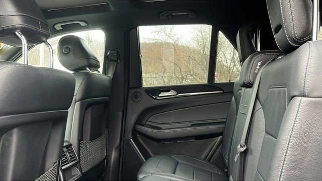 Used 2018 Mercedes-Benz GLE 550e 4MATIC image 19