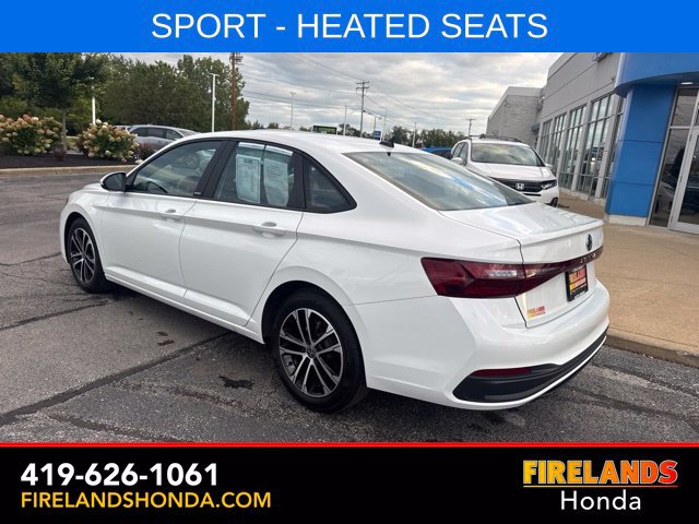 Used 2026 Volkswagen Jetta Sport FWD image 3