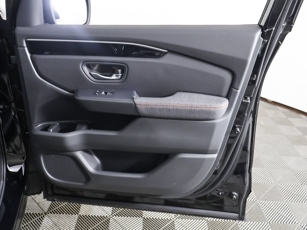 New 2026 Honda Pilot Sport image 14