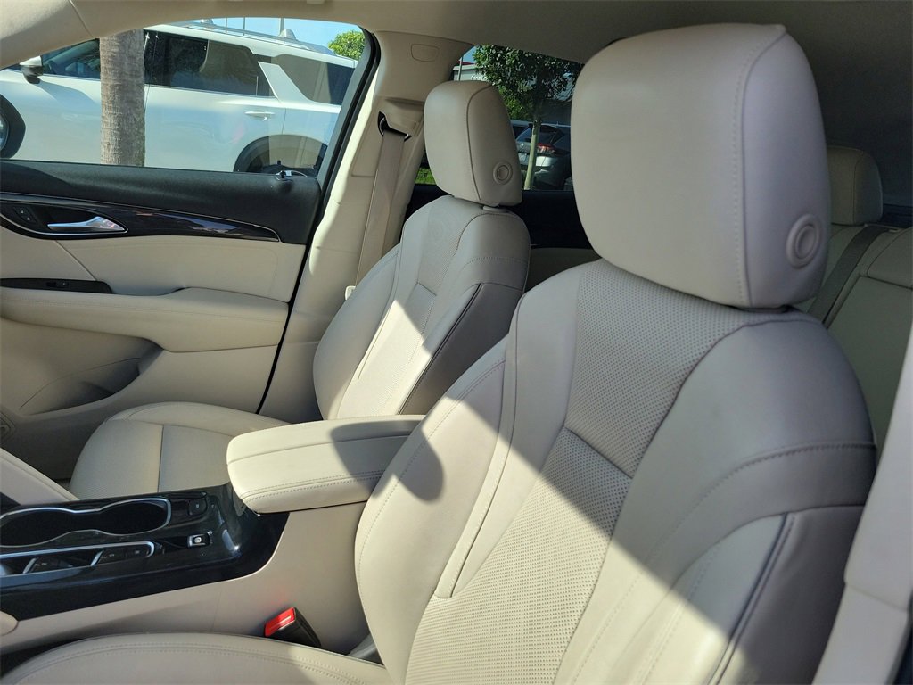 Used 2021 Buick Envision Essence image 20