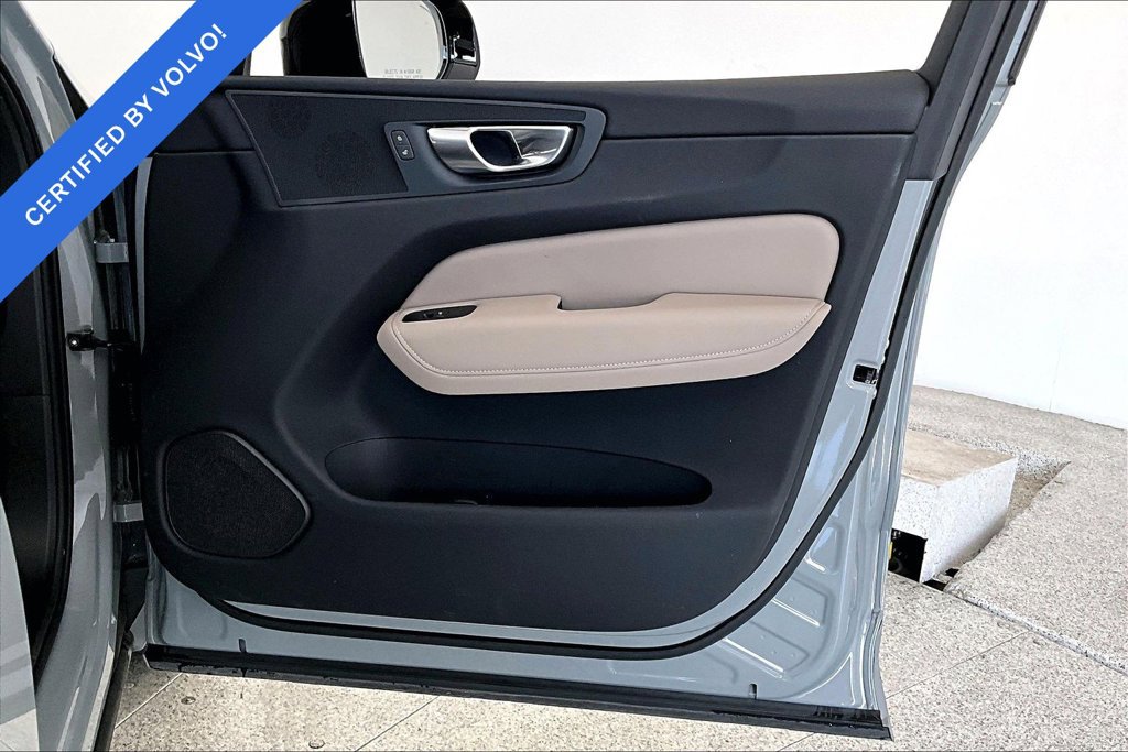 Used 2026 Volvo XC60 B5 Plus w/ Protection Package Premier AWD/4WD image 22