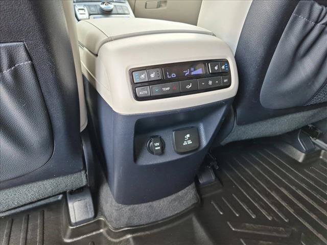 Used 2022 Hyundai Palisade Limited AWD/4WD image 18
