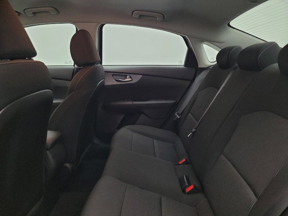 Used 2021 Kia Forte LXS image 18