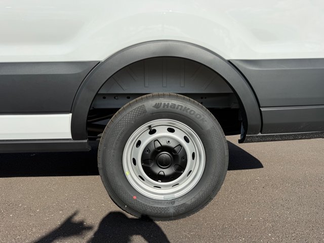 New 2027 Ford Transit 250 148 Medium Roof w/ Load Area Protection Package RWD image 18