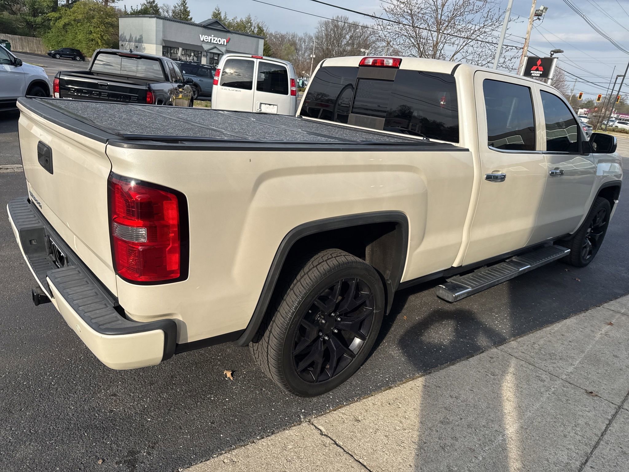 Used 2014 GMC Sierra 1500 SLT AWD/4WD image 22