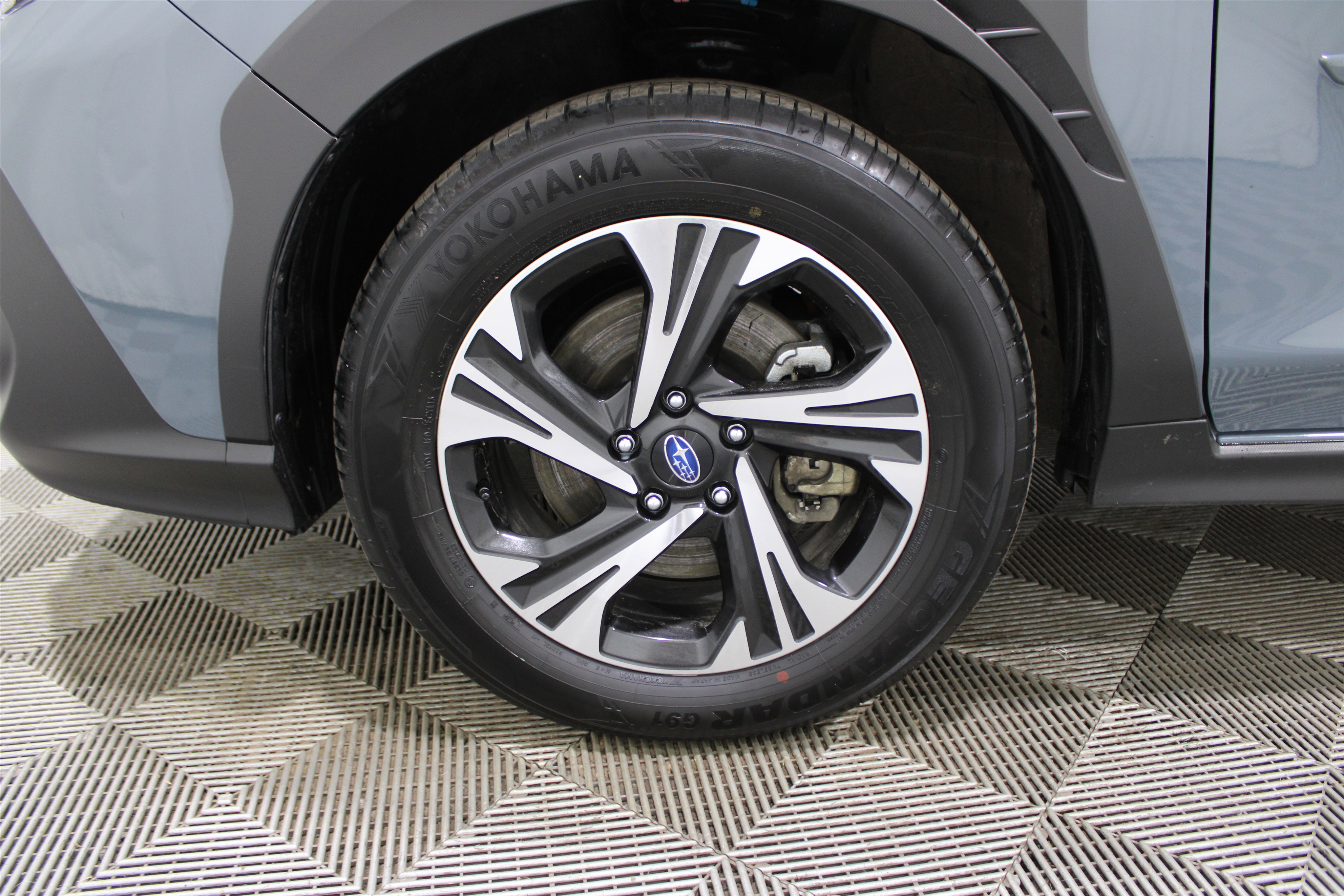 Used 2025 Subaru Crosstrek 2.0i Premium image 36