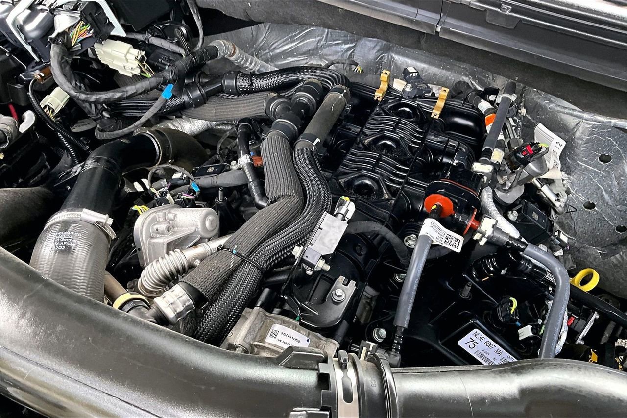 Used 2023 Ford Expedition Limited image 28