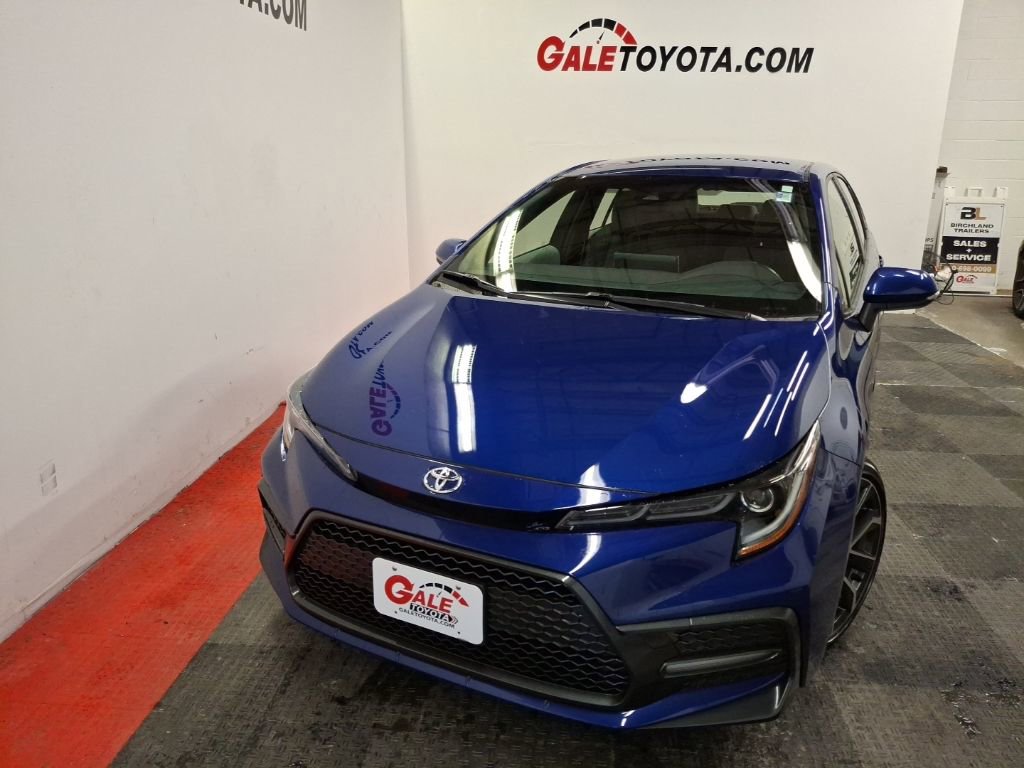 Used 2020 Toyota Corolla SE image 2