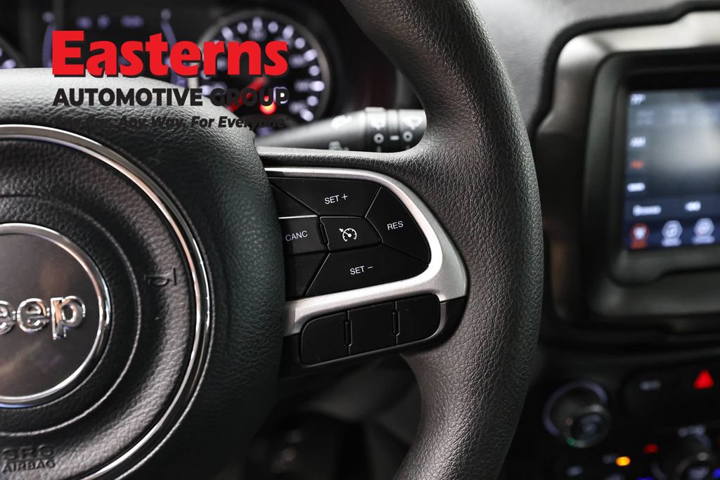 Used 2021 Jeep Renegade Sport image 15