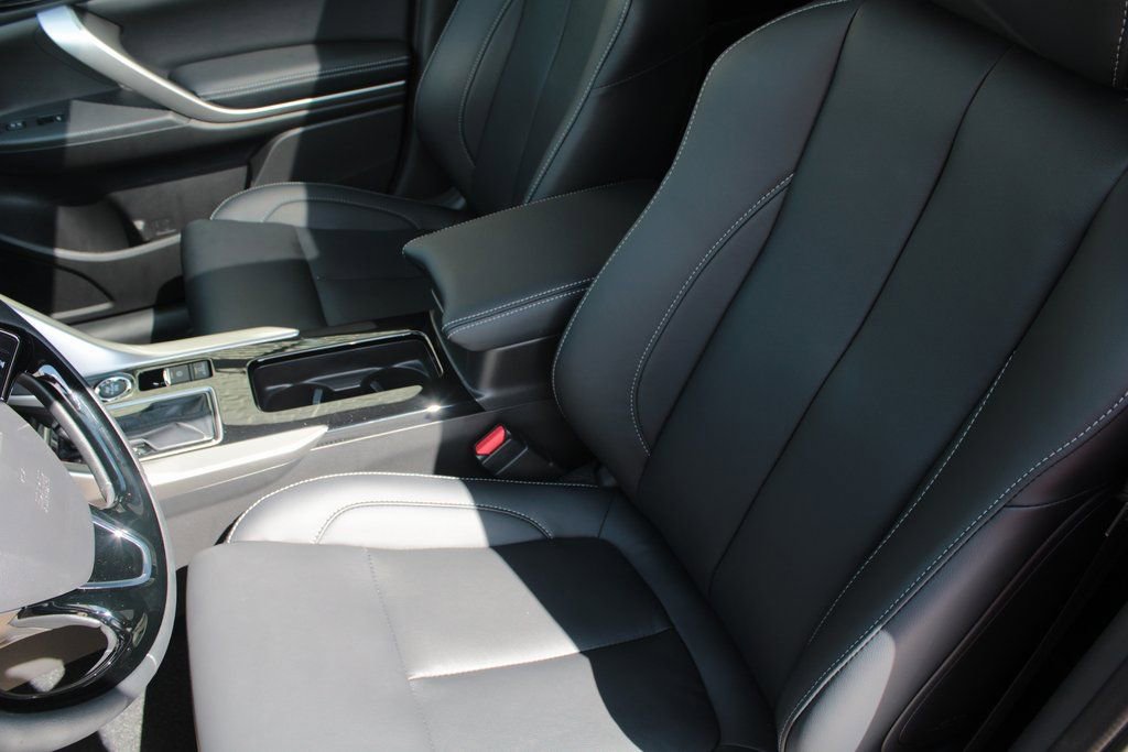 New 2026 Mitsubishi Eclipse Cross SEL image 9