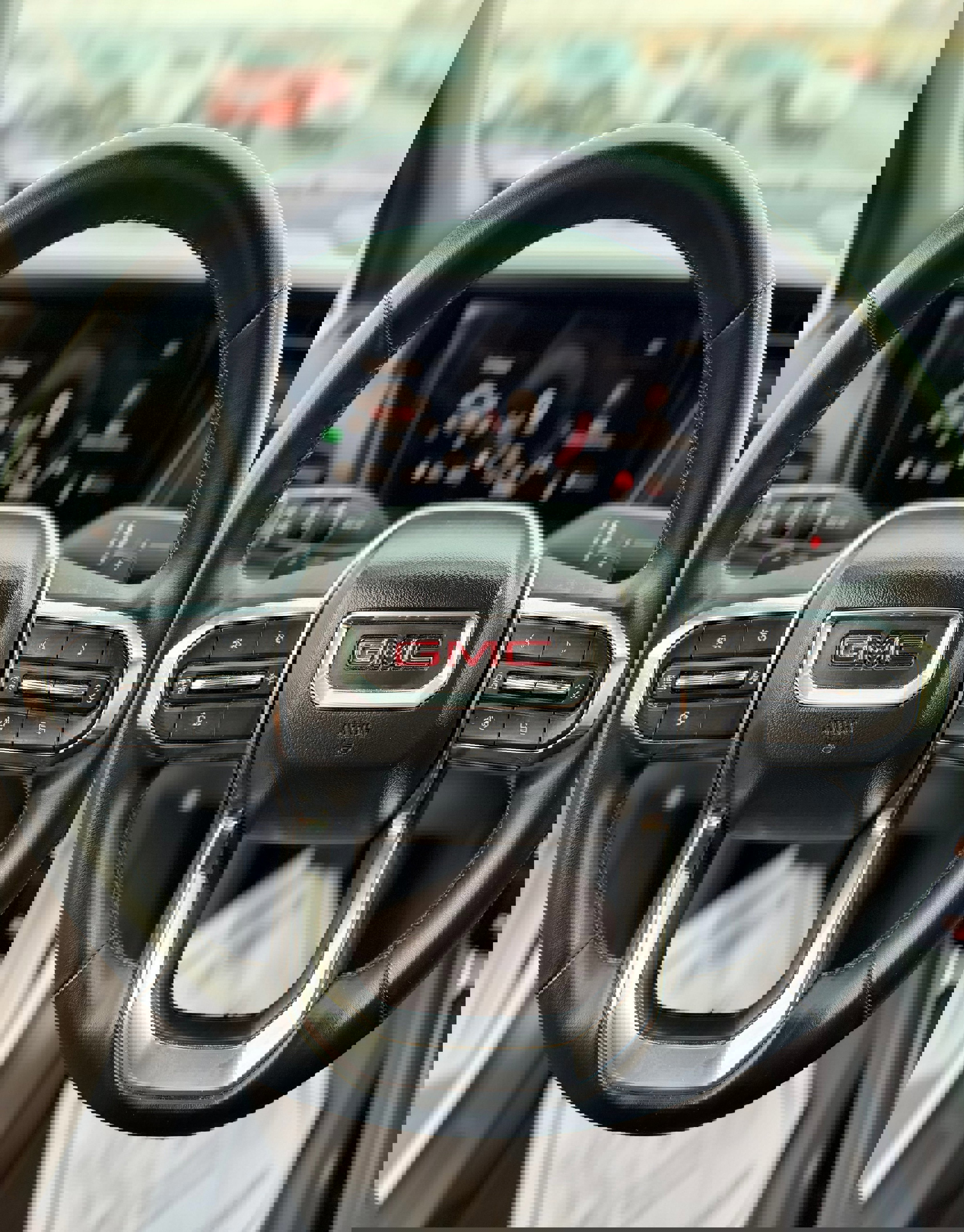 Used 2025 GMC Terrain Elevation image 14