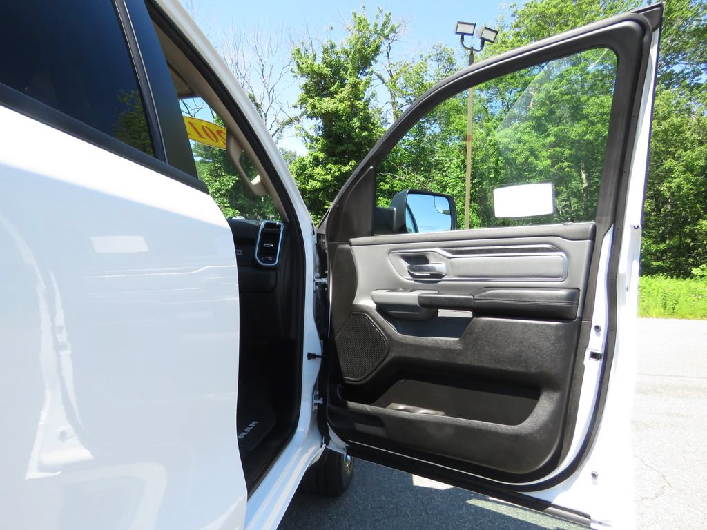 Used 2019 RAM 1500 Big Horn AWD/4WD image 12
