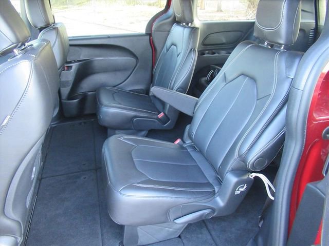 New 2026 Chrysler Pacifica Select FWD image 28