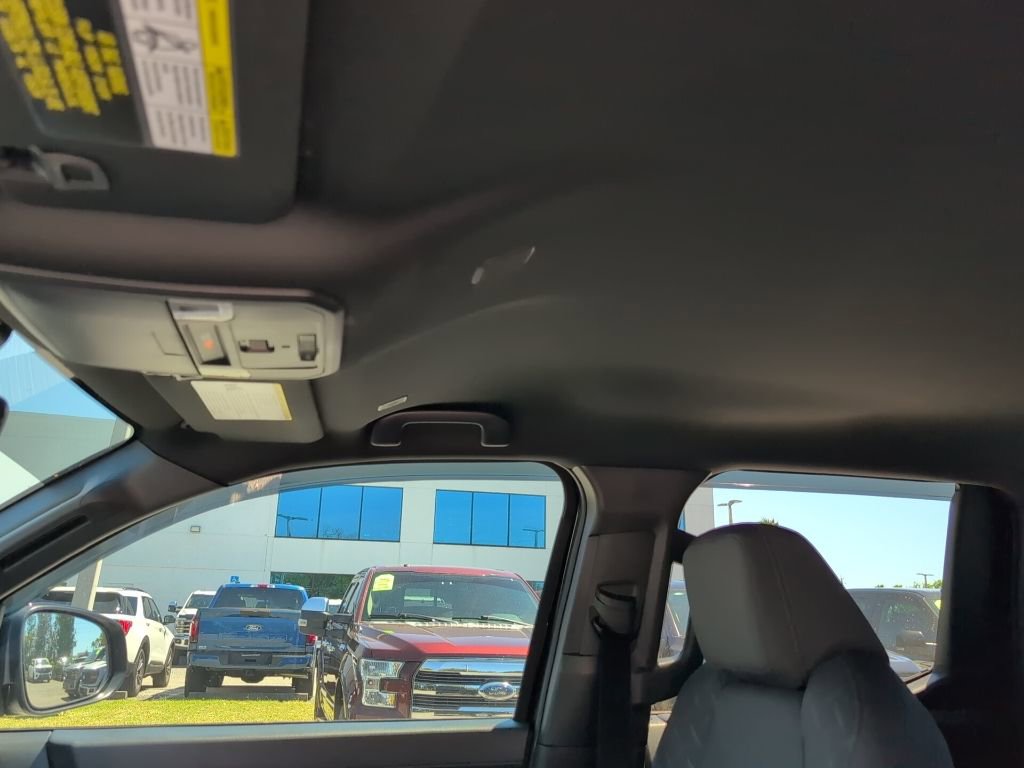 Used 2025 Toyota Tacoma SR5 image 10