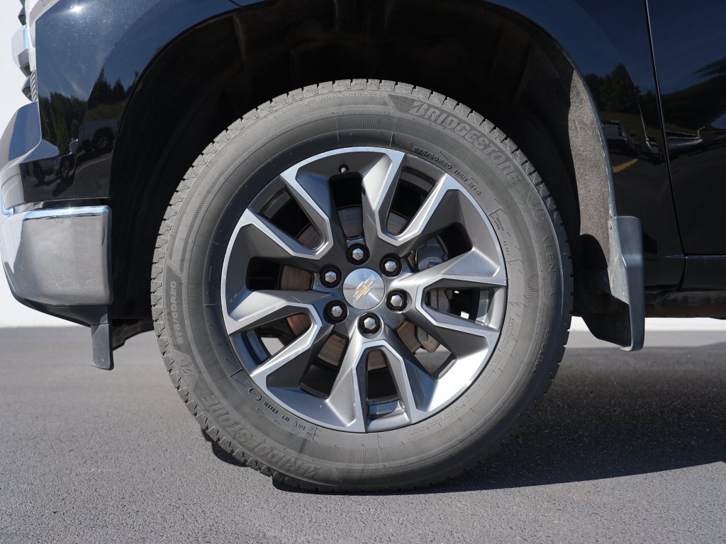 Certified 2023 Chevrolet Silverado 1500 LT w/ Convenience Package II AWD/4WD image 31