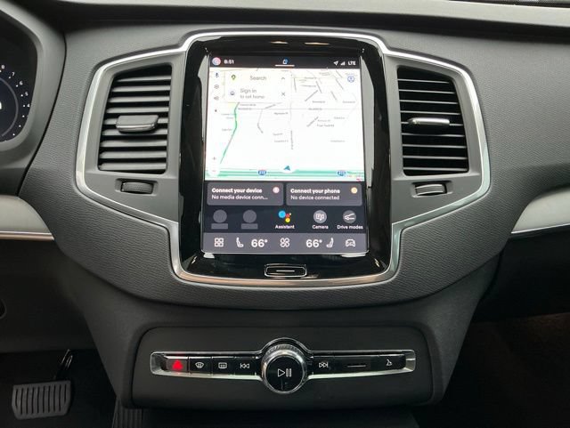 Certified 2025 Volvo XC90 B5 Core AWD/4WD image 14