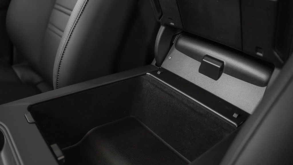 New 2025 Porsche Cayenne Coupe image 35