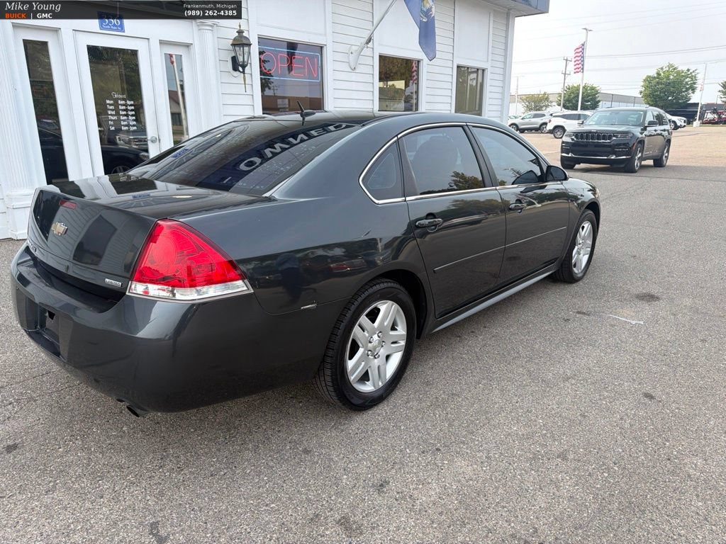 Used 2015 Chevrolet Impala LT w/ LT Sunroof Package FWD image 5