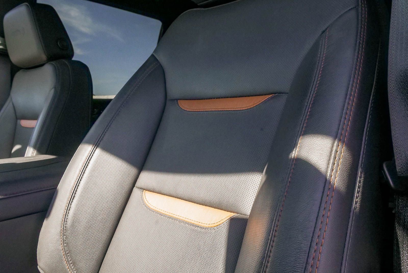 Used 2025 GMC Sierra 2500 AT4 image 21