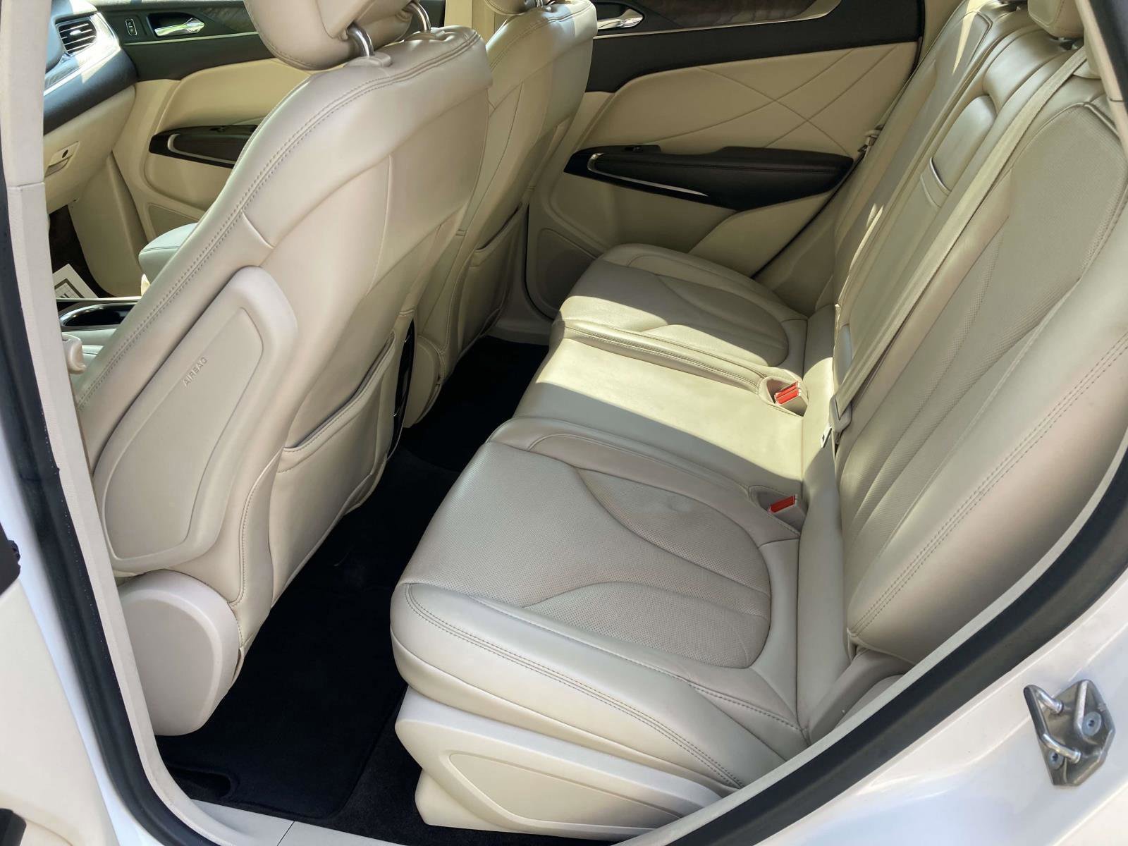 Used 2017 Lincoln MKC Reserve image 16