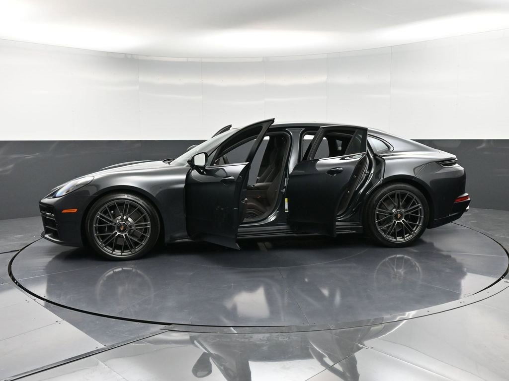 New 2026 Porsche Panamera GTS image 39