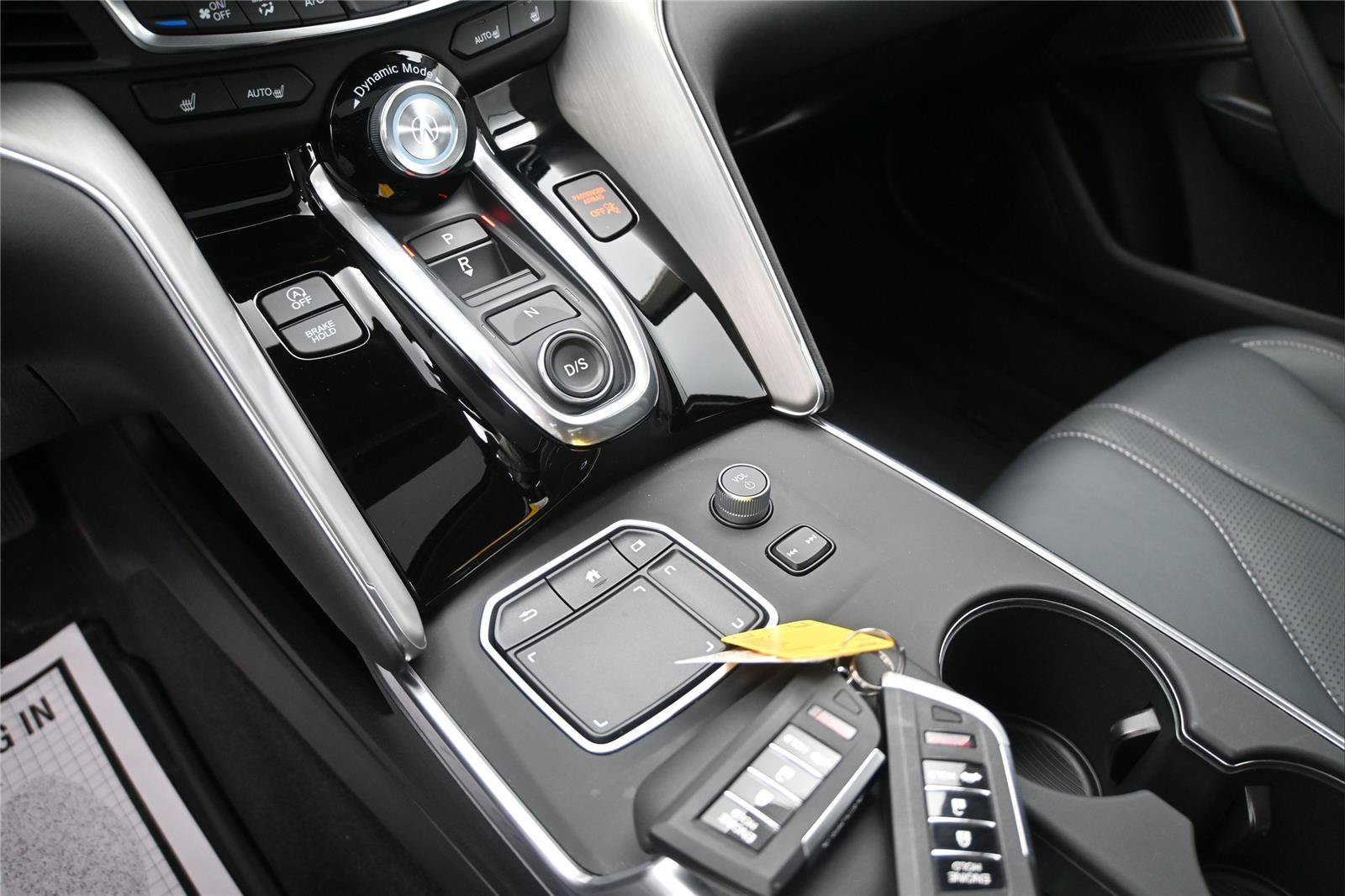 Certified 2024 Acura TLX w/ Technology Package FWD image 5