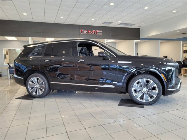 New 2026 Cadillac Vistiq Luxury w/ LPO, Floor Liner Package image 14