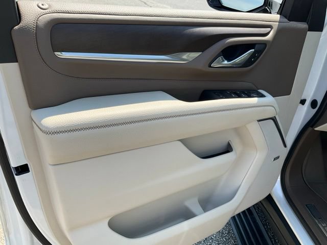 Used 2021 GMC Yukon Denali w/ Denali Ultimate Package AWD/4WD image 7