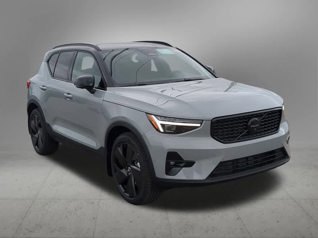 New 2026 Volvo XC40 B5 Ultra w/ Protection Package Premier AWD/4WD image 8