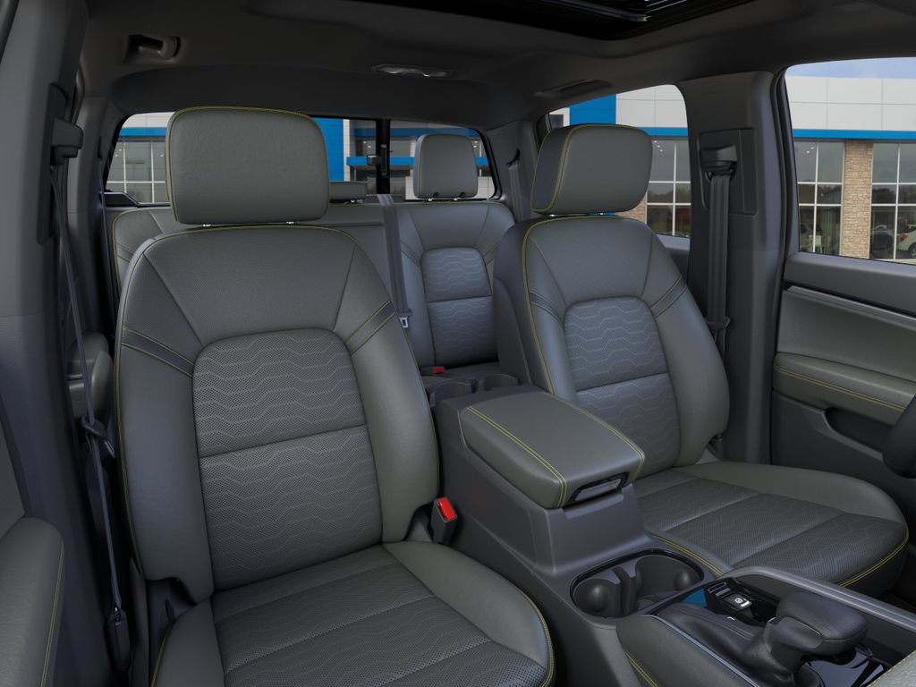 New 2026 Chevrolet Colorado ZR2 w/ Technology Package AWD/4WD image 16
