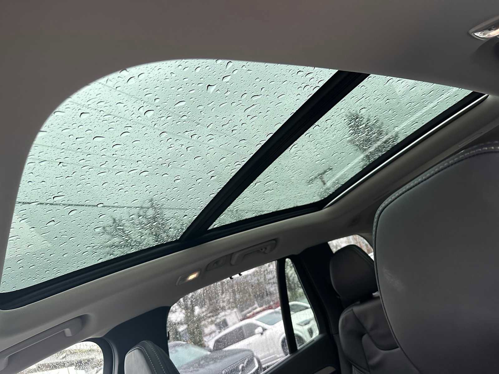 Certified 2024 Volvo XC90 T8 Ultimate image 24