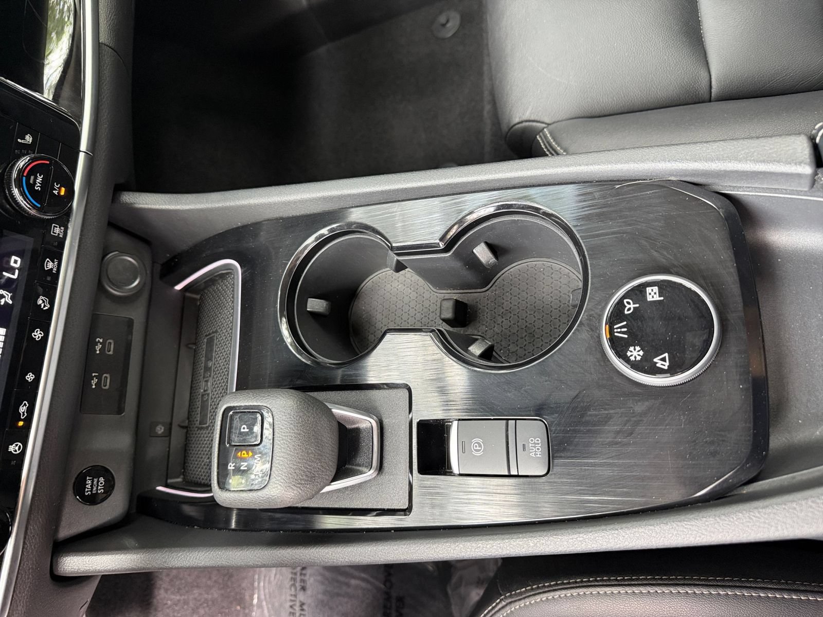 Used 2026 Nissan Rogue SL AWD/4WD image 40