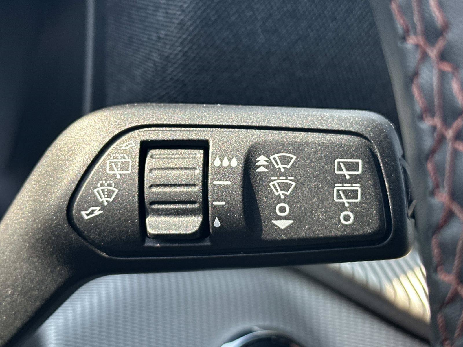 New 2027 Ford Explorer Active AWD/4WD image 17