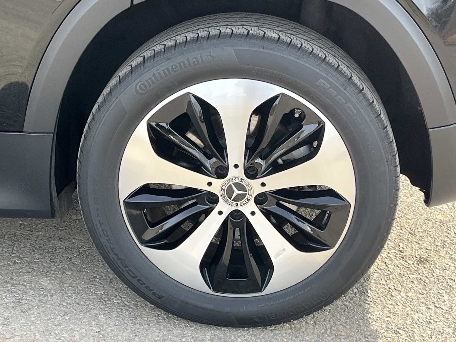 Certified 2025 Mercedes-Benz GLB 250 image 13