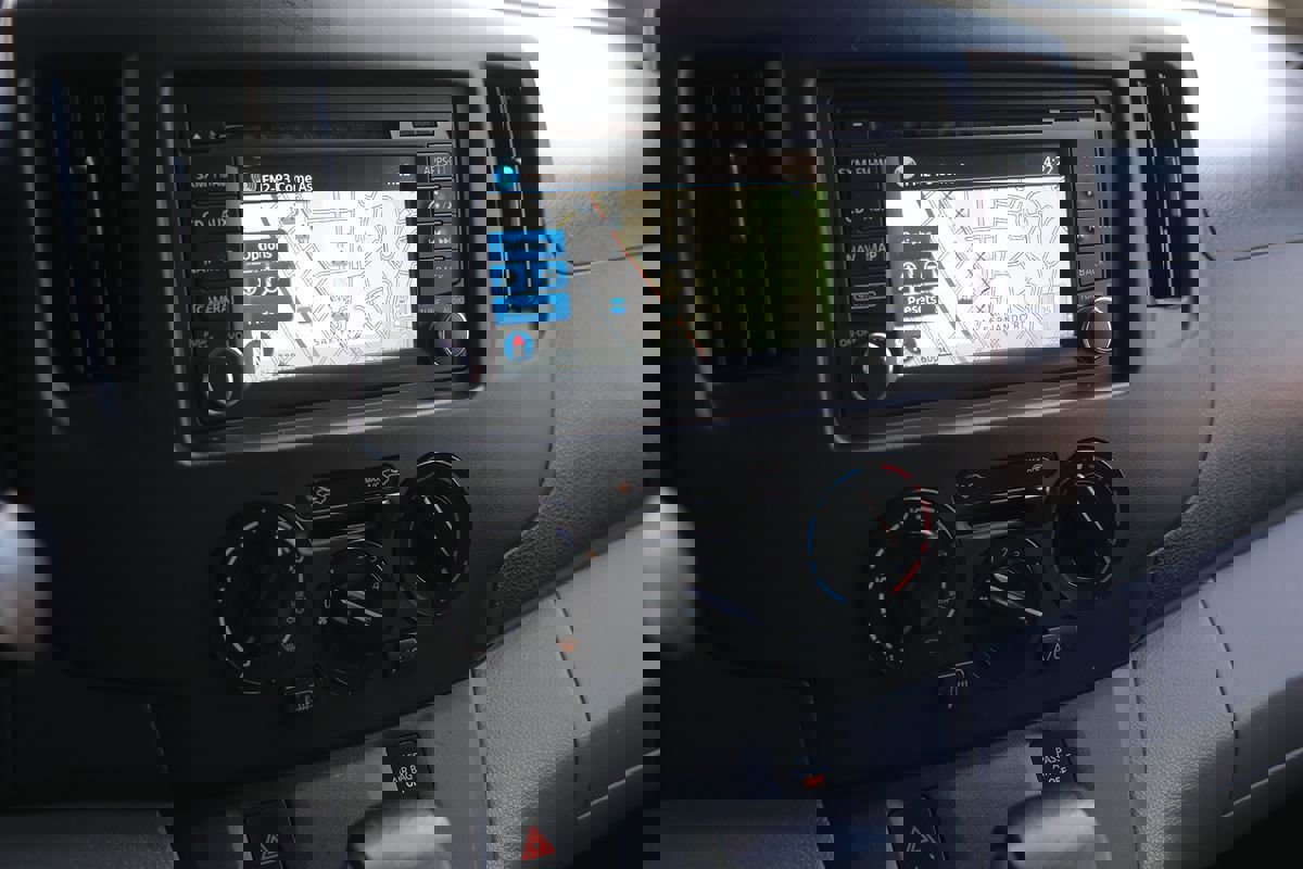 Used 2019 Nissan NV200 SV w/ Navigation Package image 19